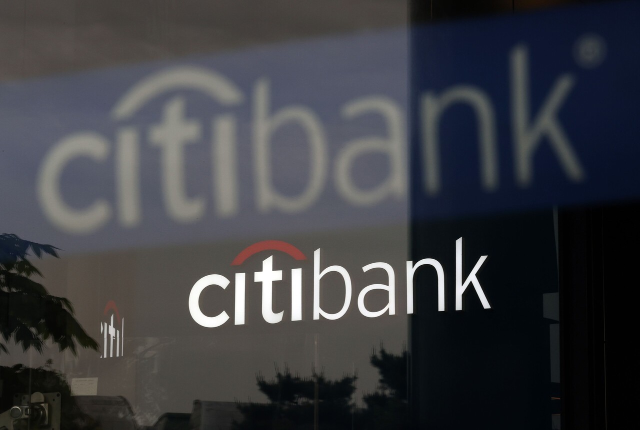 은행권 13곳 중 10곳은 연봉 1억 이상…1위는 씨티은행 < 데이터분석 < Business < 기사본문 - 리더스팩트(leaders  fact)