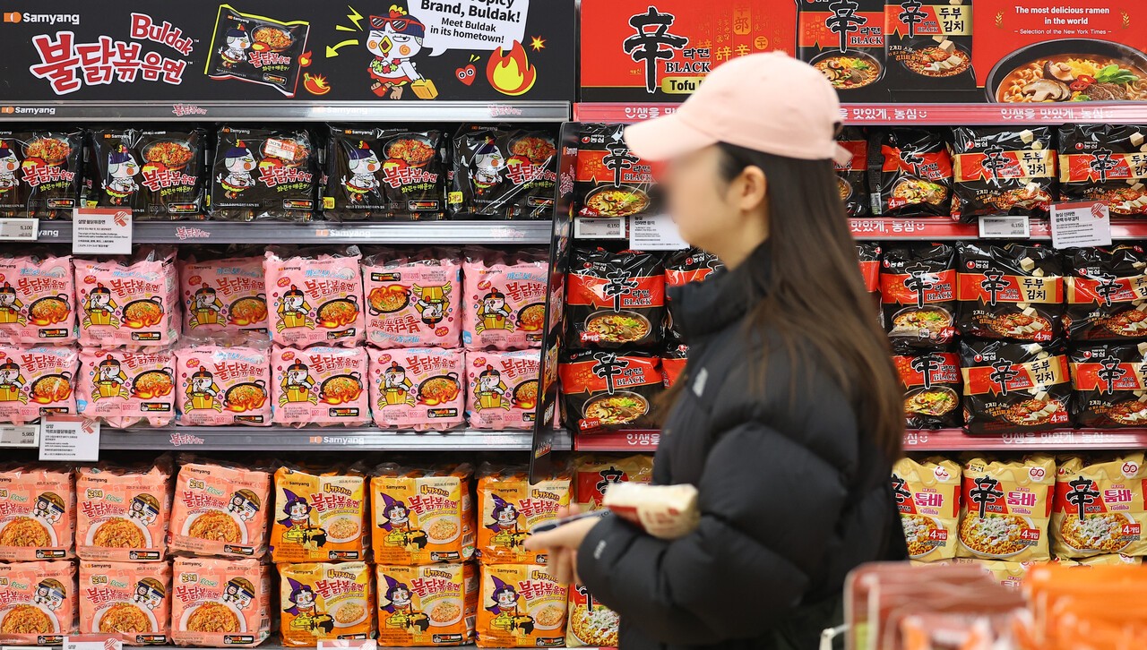 국민연금 지분 업종별 분석⑩] 식음료, 삼양·KT&G 늘고 제일제당·롯데칠성·농심 줄어 < 데이터분석 < Business < 기사본문  - 리더스팩트(leaders fact)